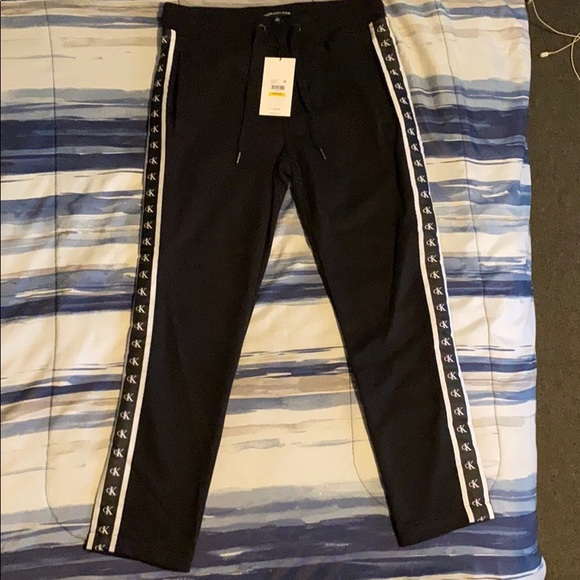 Calvin Klein Jeans Sweatpants - Picture 7 of 8